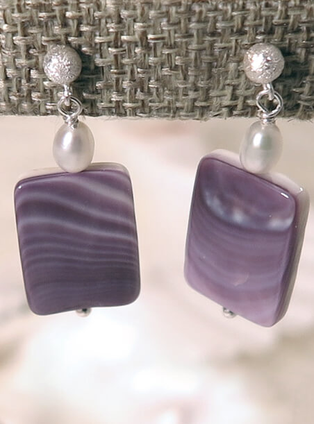 Quahog and Pearl Earrings closeup