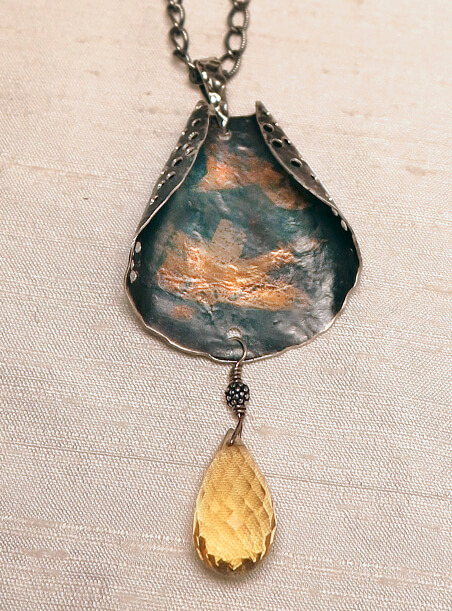 Citrine Keum-Boo Shield Necklace detail
